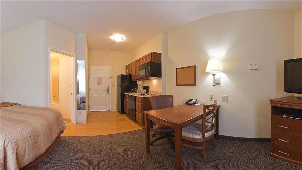 Candlewood Myers/sanibel Gateway By Ihg Fort Myers