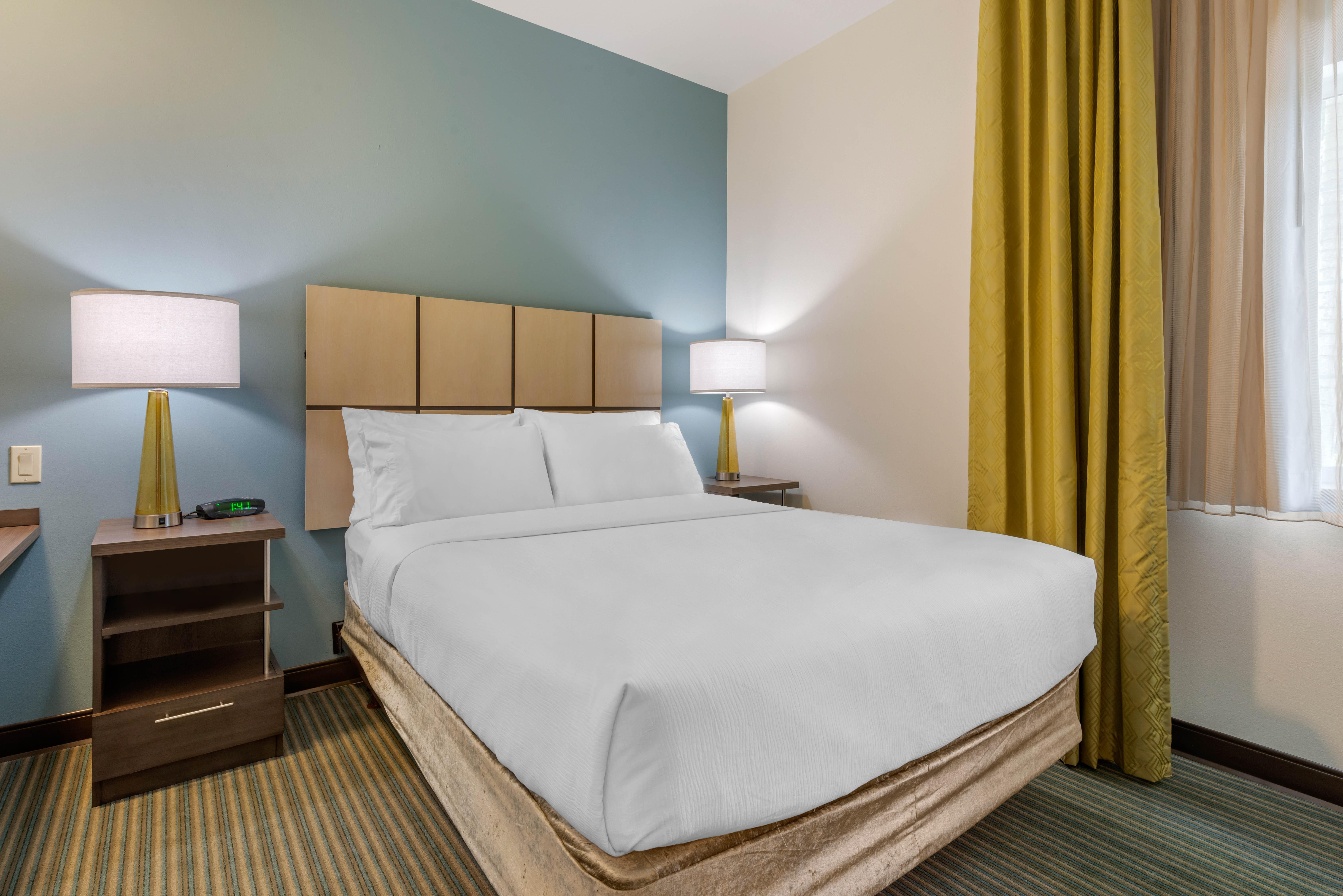 Candlewood Myers/sanibel Gateway By Ihg Hotel Fort Myers