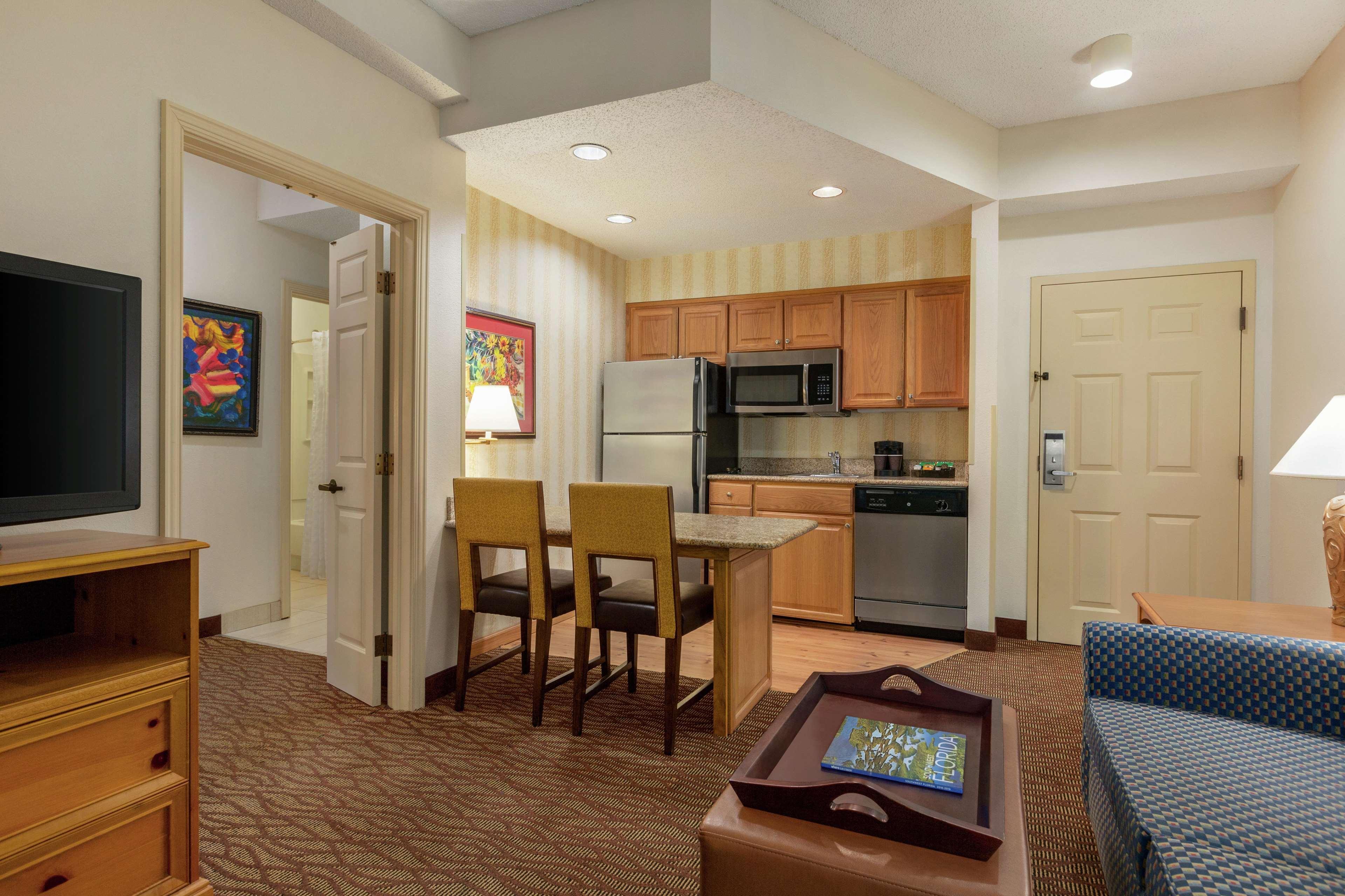 Hotel Homewood By Hilton Myers