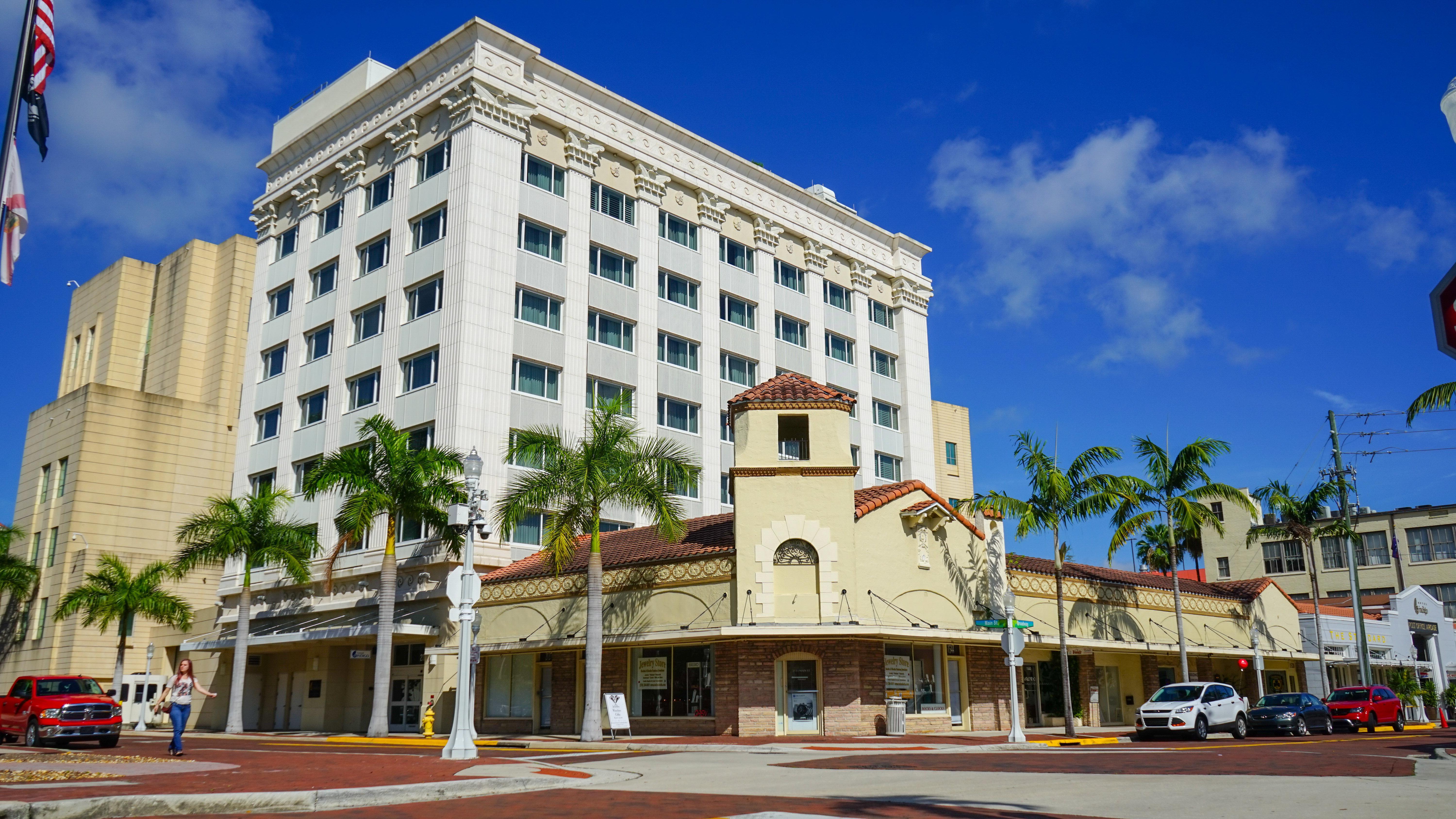 The Banyan Myers, Tapestry Collection By Hilton