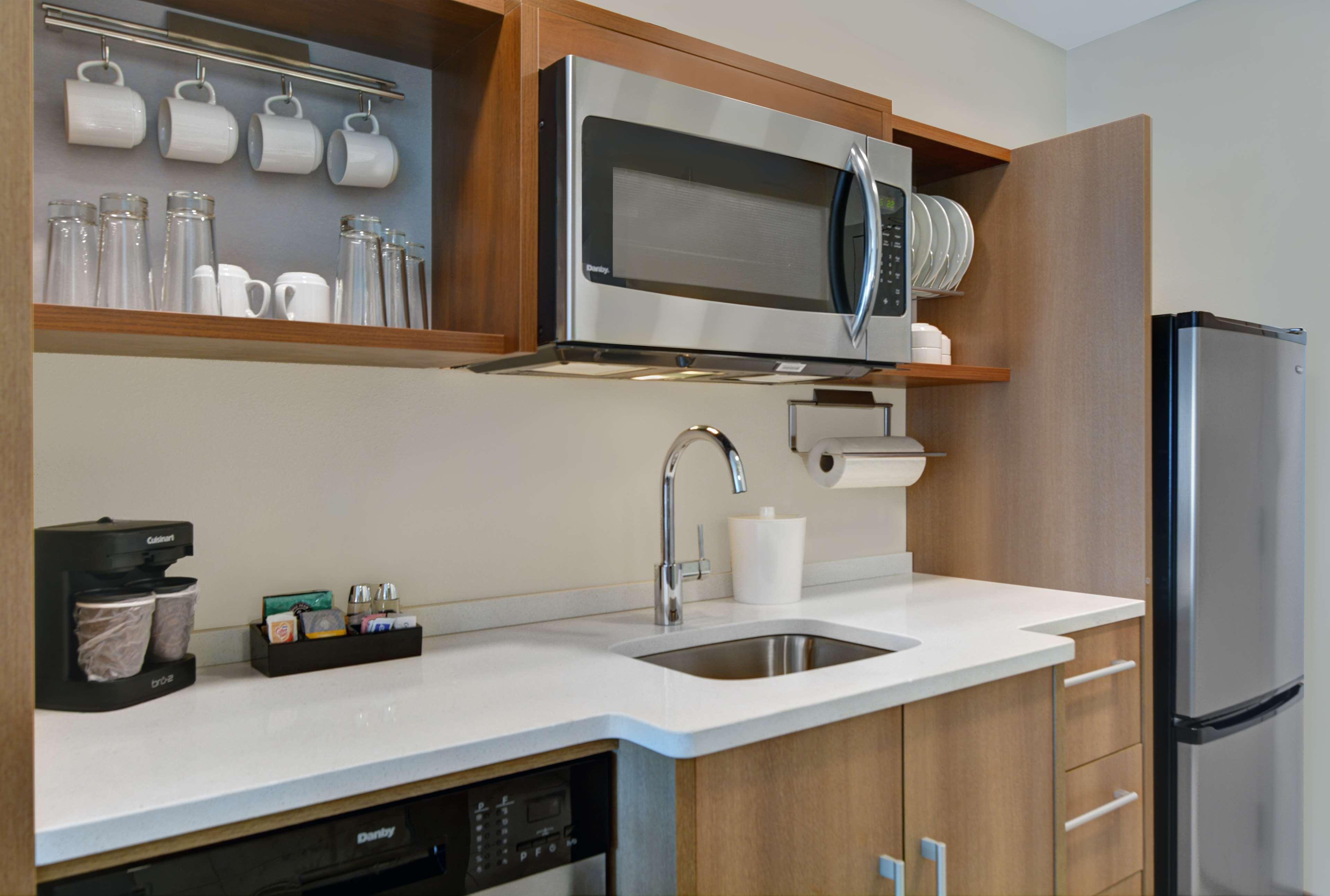 Home2 By Hilton Myers Colonial Blvd Hotel 3*