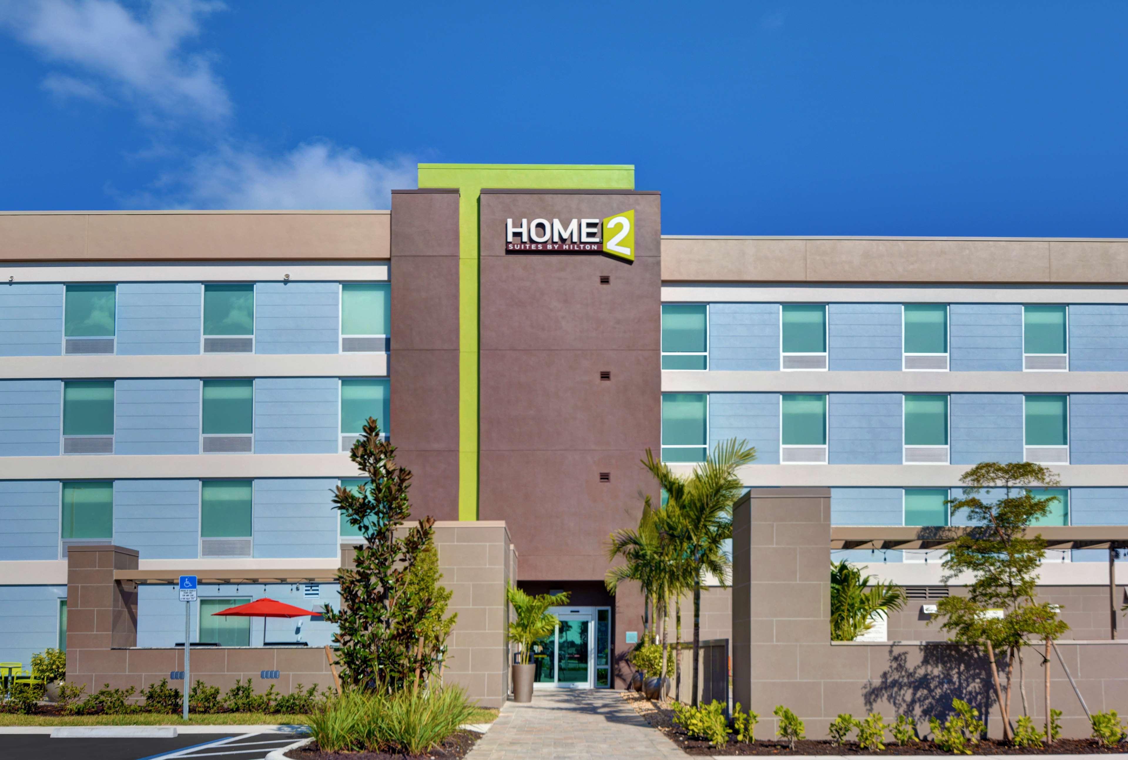 Home2 By Hilton Myers Colonial Blvd Hotel