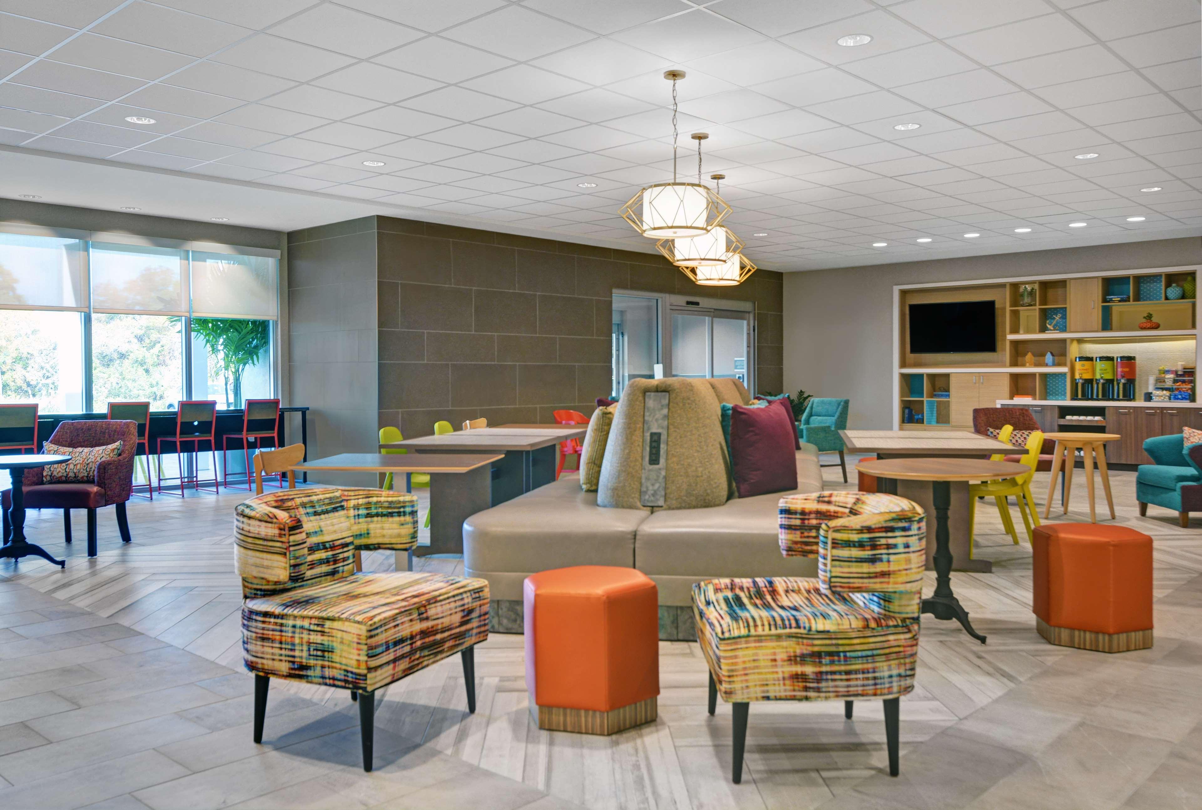 Hotel Home2 By Hilton Myers Colonial Blvd 3*