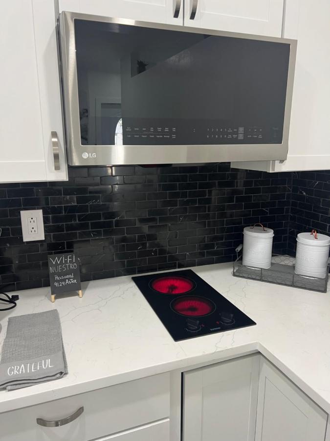 San Carlos Park Apartment