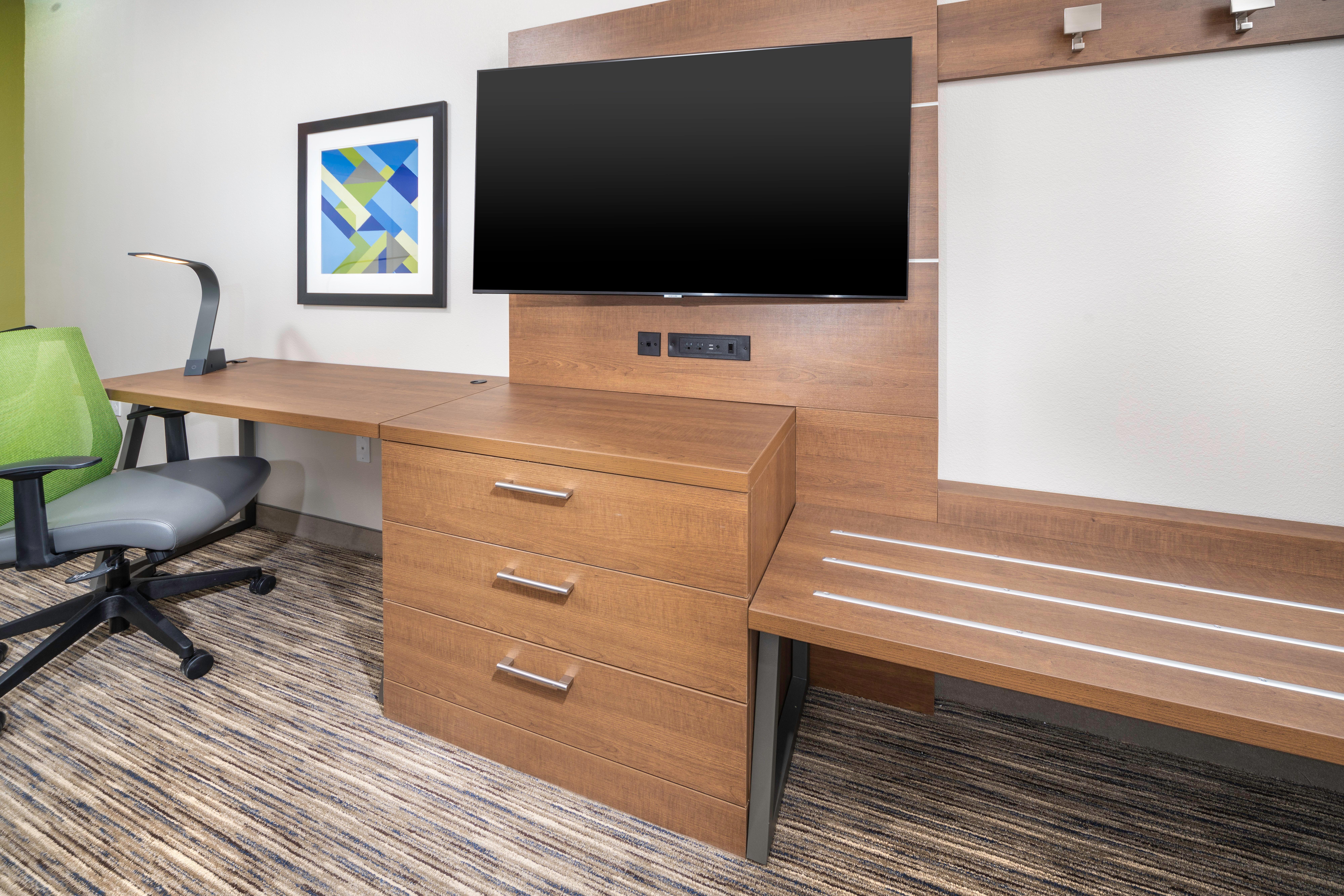 Hotel Express & - Myers Airport By Ihg 3*