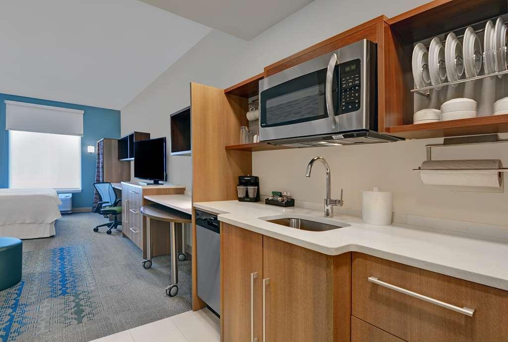 Home2 By Hilton Myers Colonial Blvd 3*