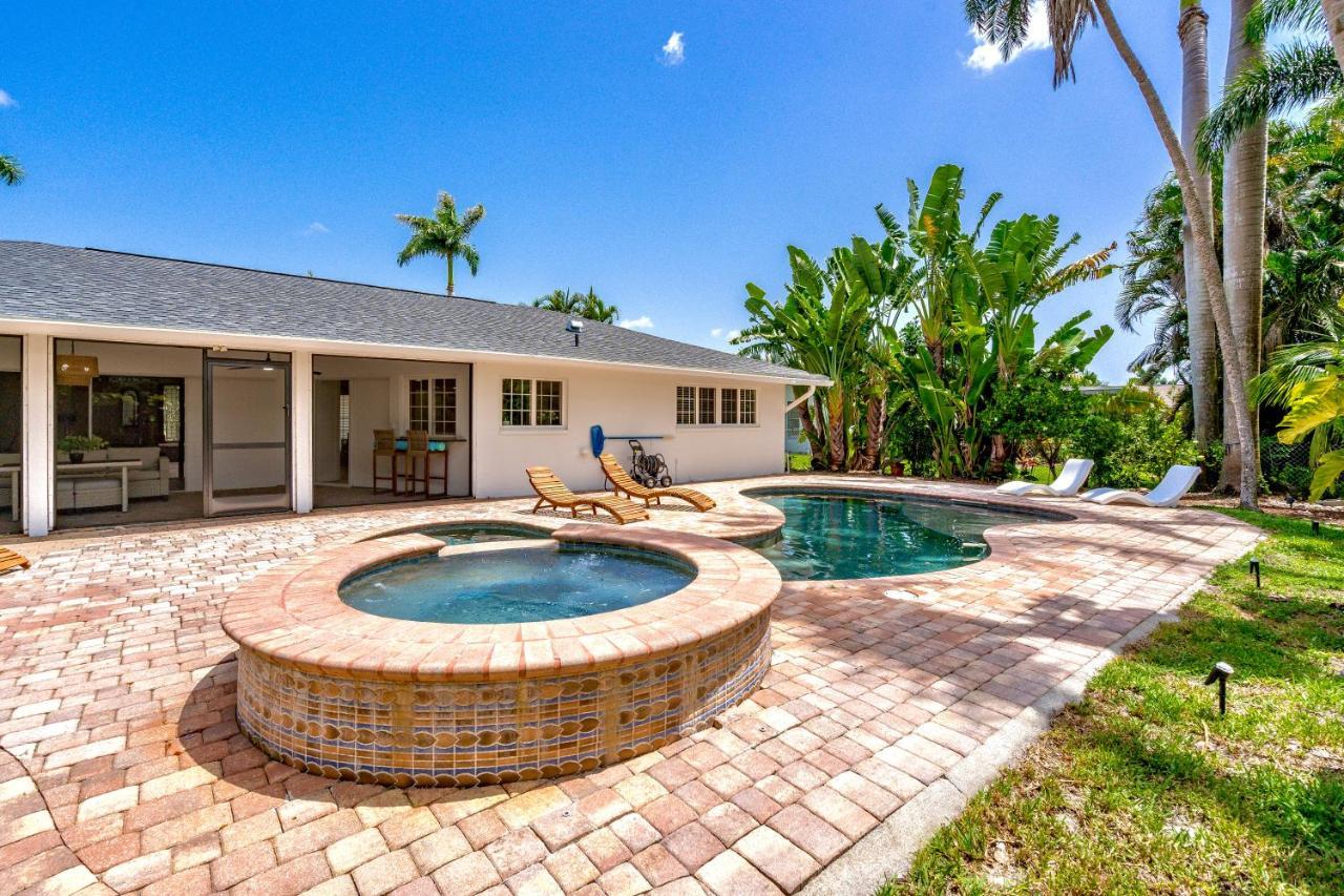 Serene Pool & Spa Home Near Beaches & Downtown Fort Myers