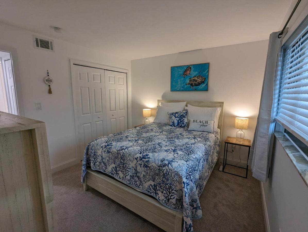 New Condo! Just 15 Min To Ft Myers And Sanibel Beach! Great Location!! Apartment Fort Myers