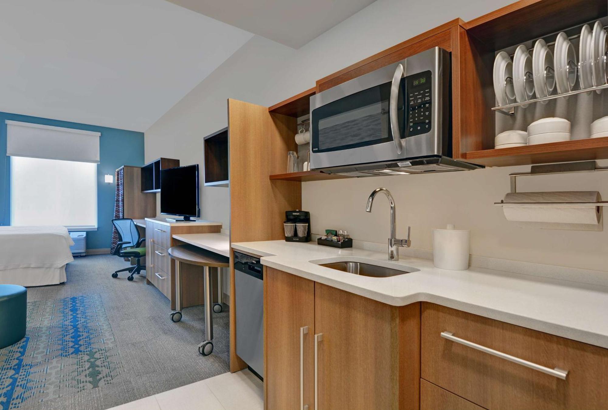 Hotel Home2 By Hilton Myers Colonial Blvd Fort Myers
