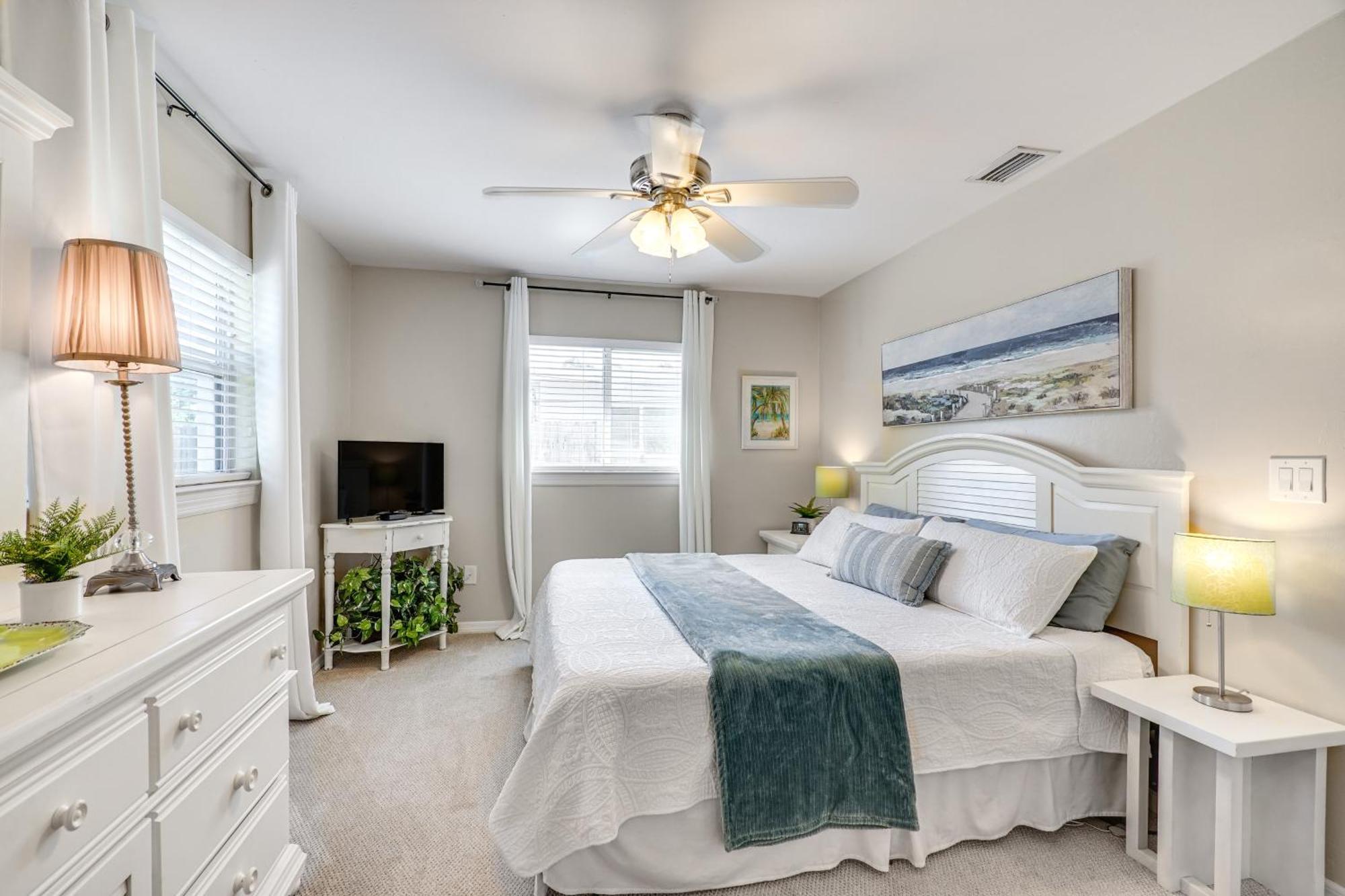 Myers - 12 Miles To The Beach! Holiday home Fort Myers