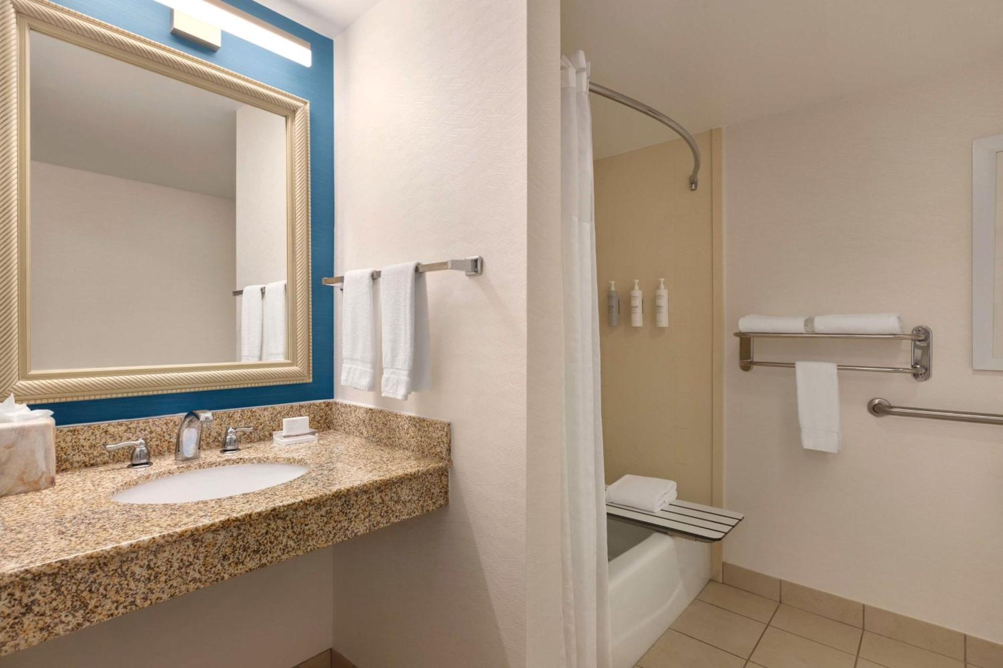 Hilton Garden Myers Airport/fgcu 3*