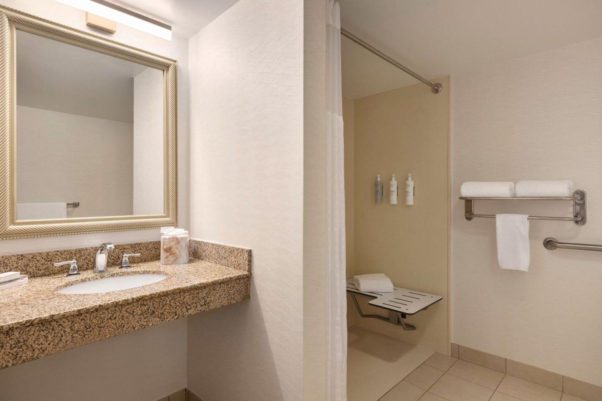 Hilton Garden Myers Airport/fgcu Hotel
