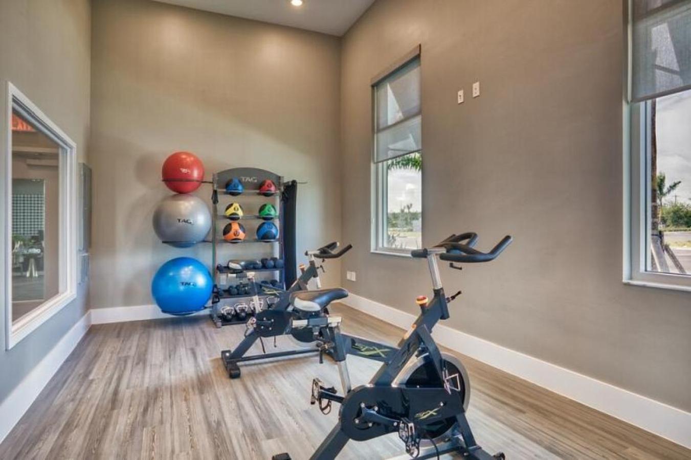 Landing At The Vistas At Eastwood - 2 Bedrooms In Eastwood Village Fort Myers