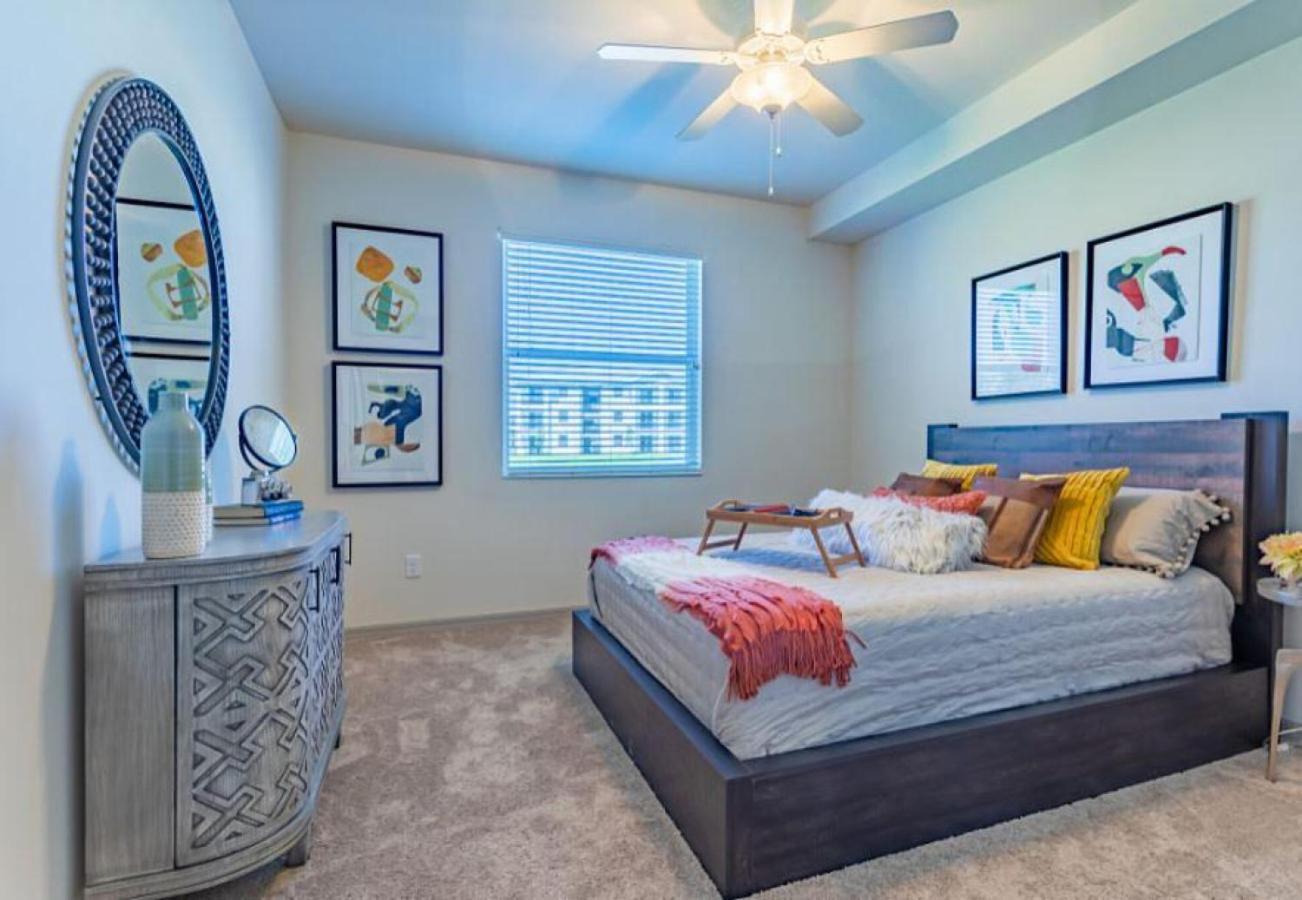 Landing At The Vistas At Eastwood - 2 Bedrooms In Eastwood Village *