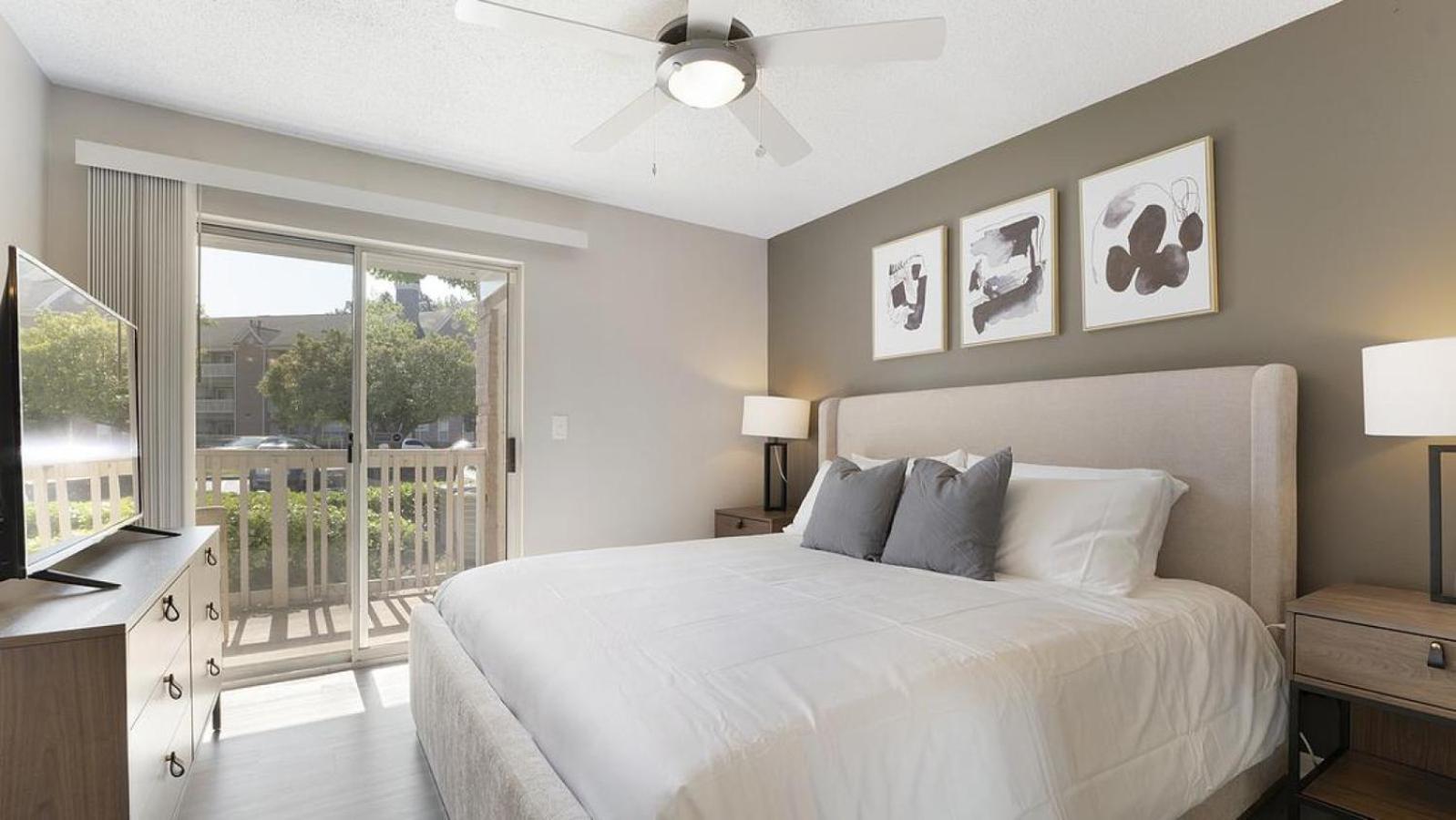 Apartment Landing At The Vistas At Eastwood - 2 Bedrooms In Eastwood Village