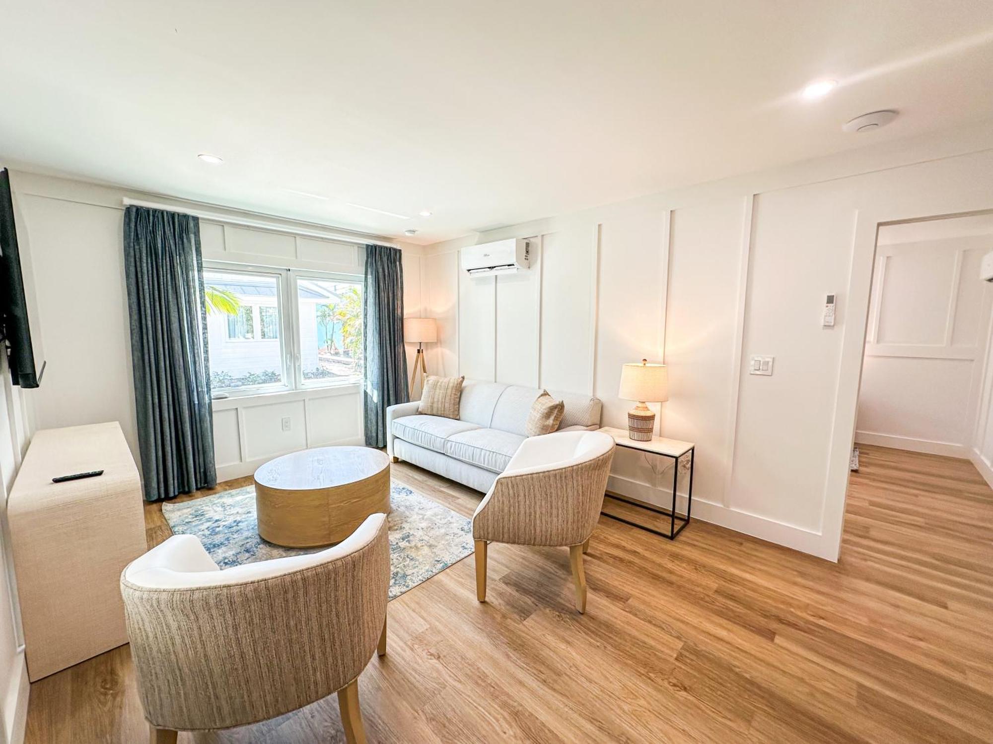 Lighthouse Resort: & 3* Fort Myers Beach