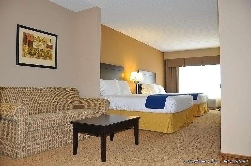 Express & Myers East - The Forum By Ihg