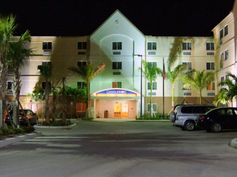 Candlewood Myers/sanibel Gateway By Ihg Fort Myers