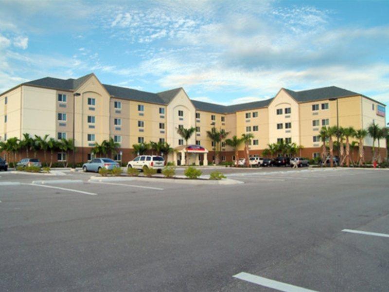 Hotel Candlewood Myers/sanibel Gateway By Ihg Fort Myers