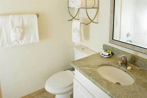 Legacy Harbour & Suites