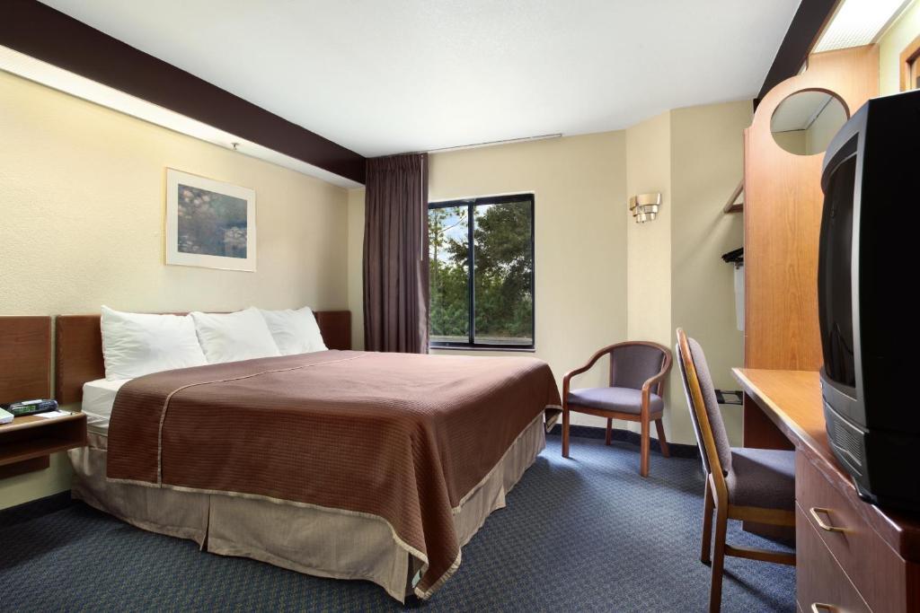 Travelodge By Wyndham Myers Airport 2* Fort Myers