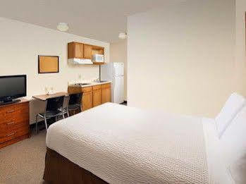 Woodspring Suites Fort Myers Southeast Fort Myers