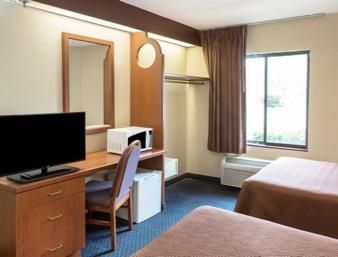 Travelodge By Wyndham Myers Airport Hotel Fort Myers