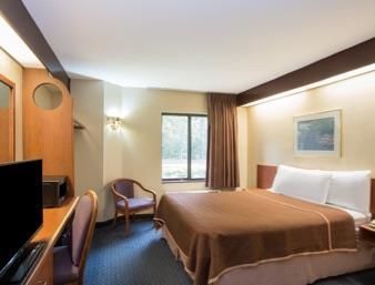 Hotel Travelodge By Wyndham Myers Airport 2*