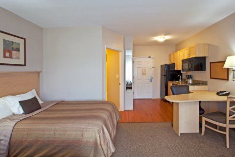 Hotel Candlewood Myers Interstate 75 By Ihg Fort Myers