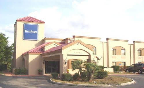 Travelodge By Wyndham Myers Airport Hotel