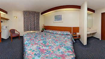 Hotel Travelodge By Wyndham Myers Airport