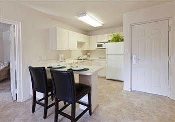 Legacy Harbour & Suites Fort Myers