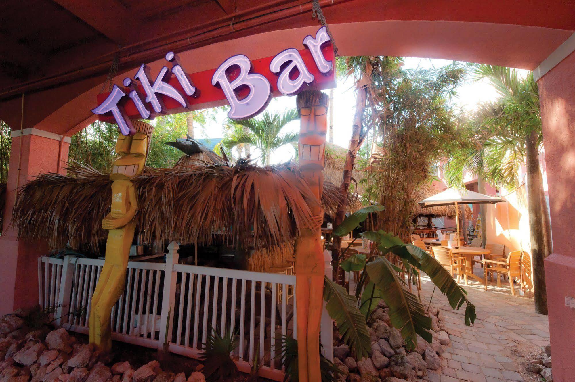Inn Lighthouse Resort: & 3*