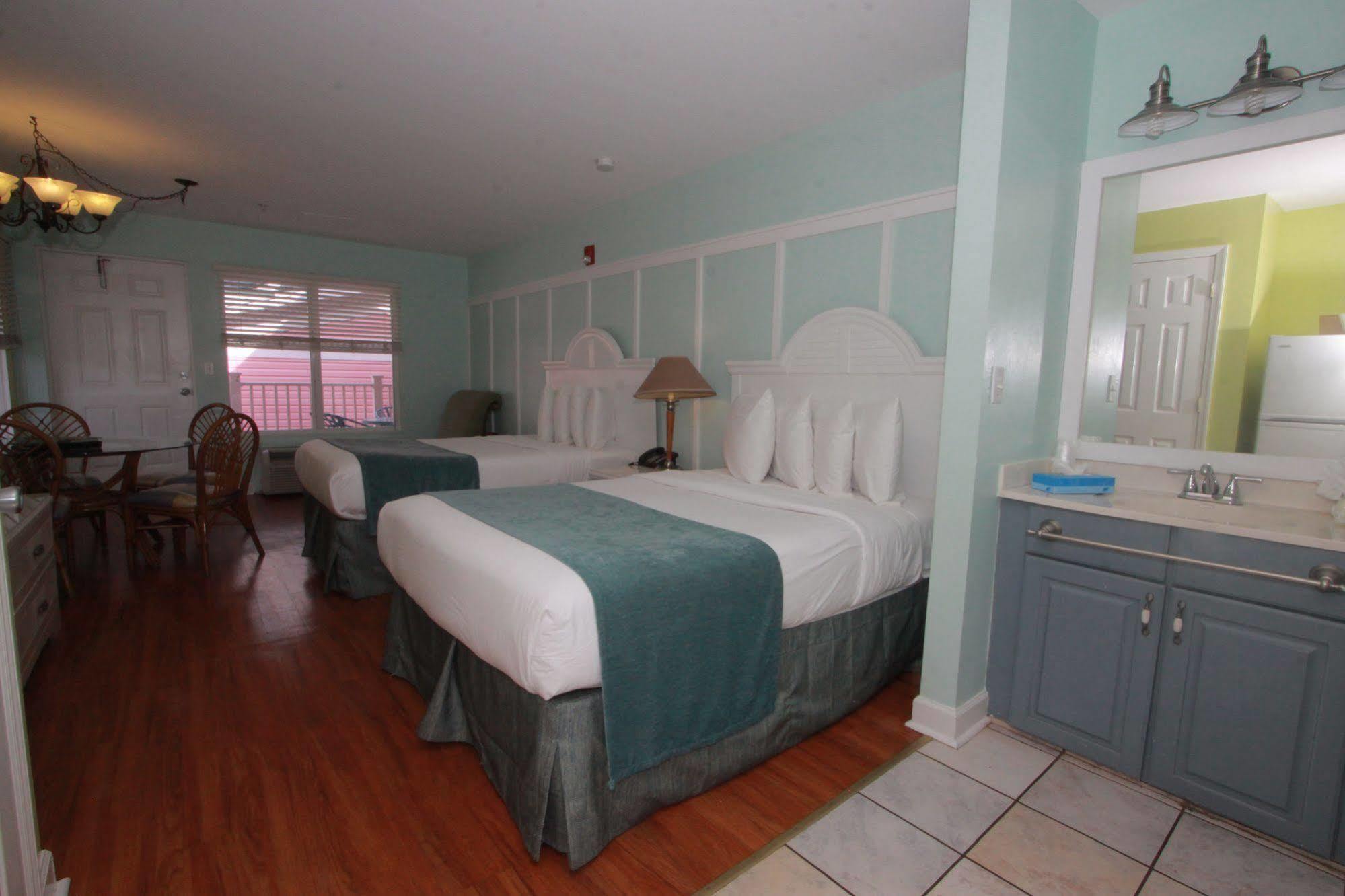 Lighthouse Resort: & 3* Fort Myers Beach