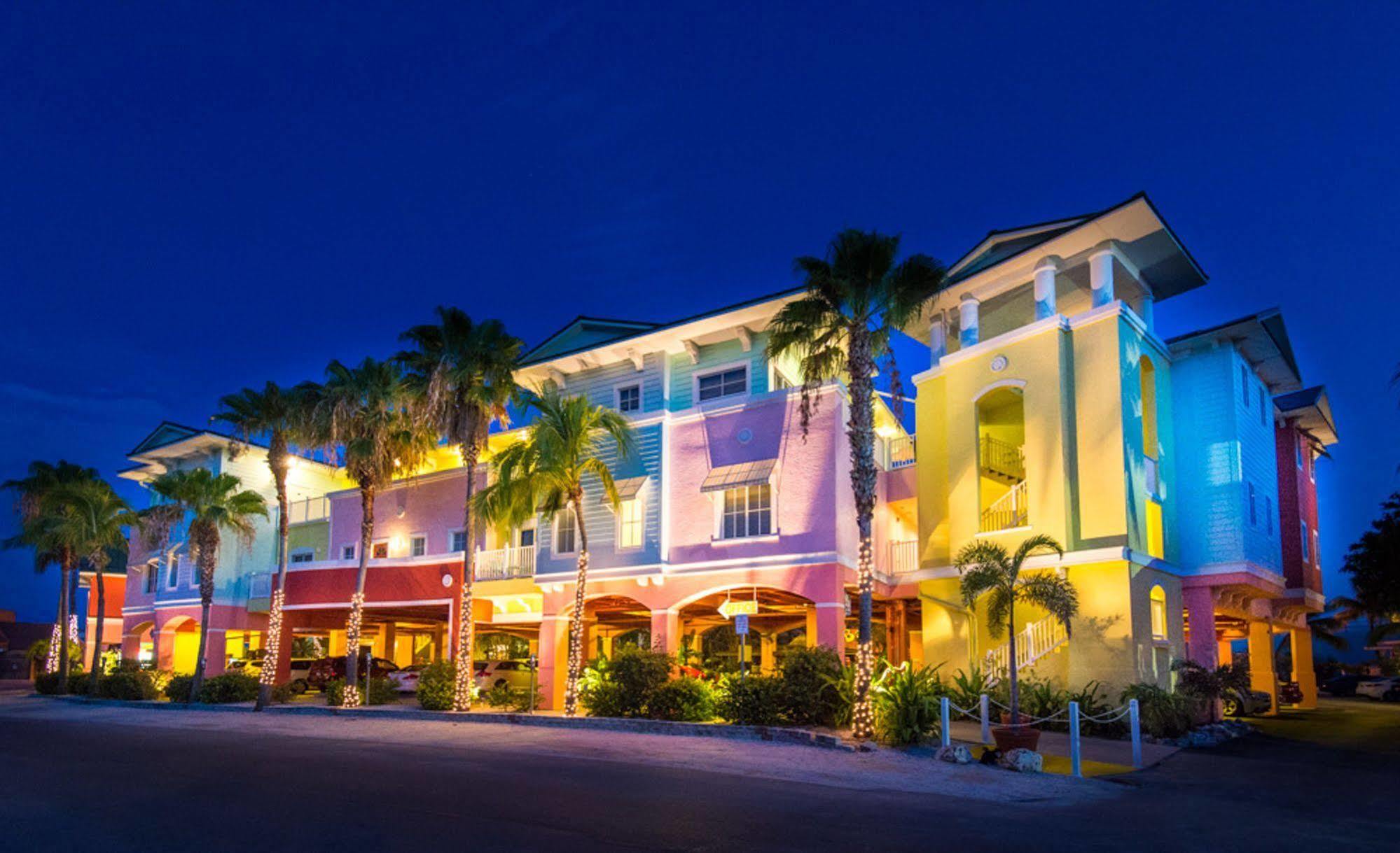 Lighthouse Resort: & 3* Fort Myers Beach