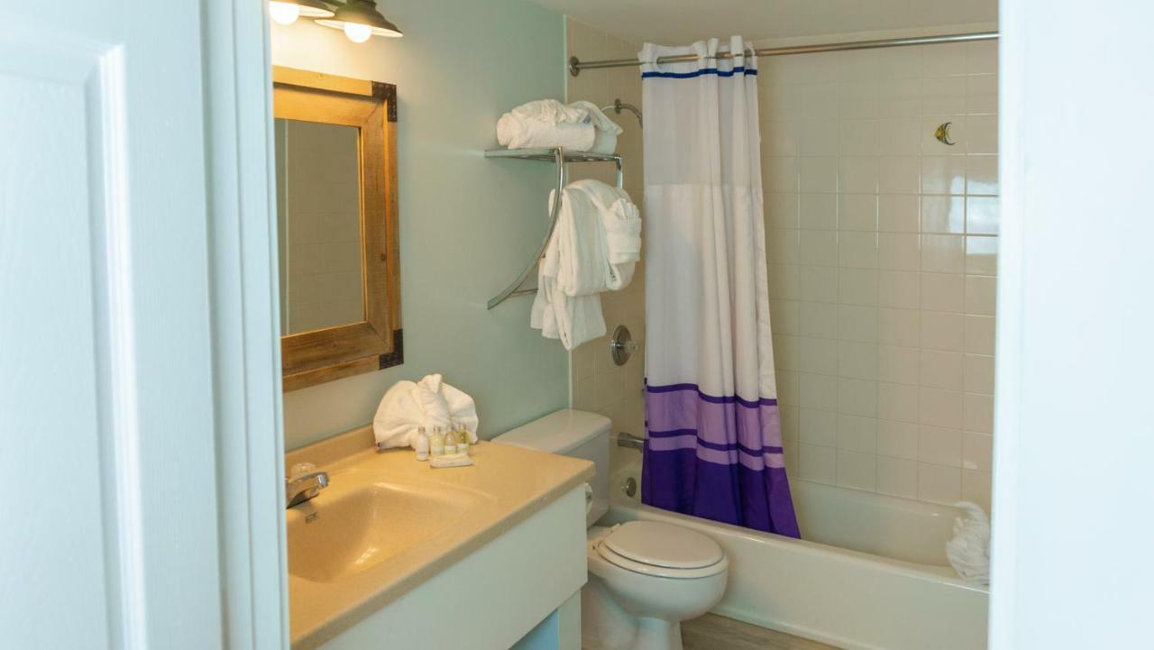 Inn Lighthouse Resort: & 3*