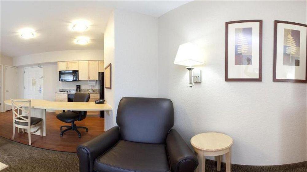 Hotel Candlewood Myers Interstate 75 By Ihg 3*