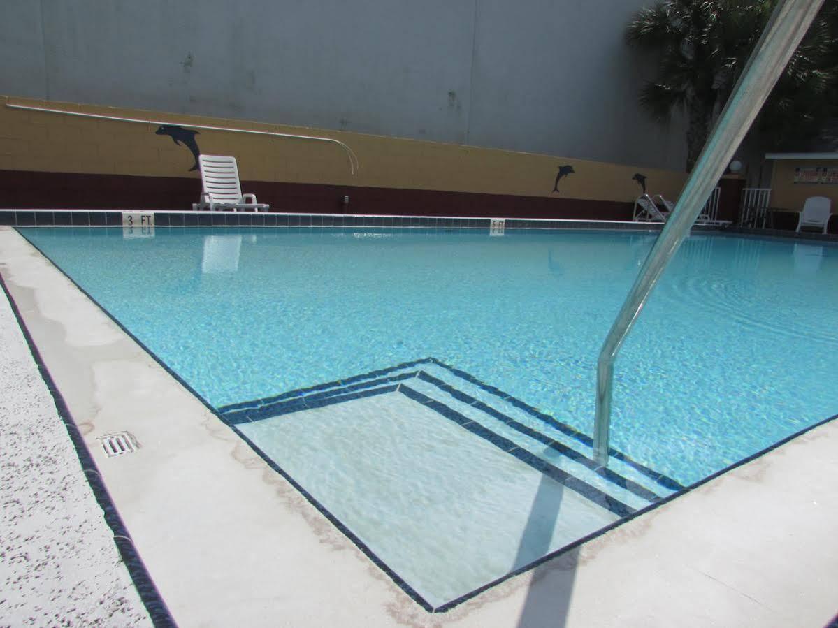 Hotel Howard Johnson By Wyndham Ft. Myers Fl