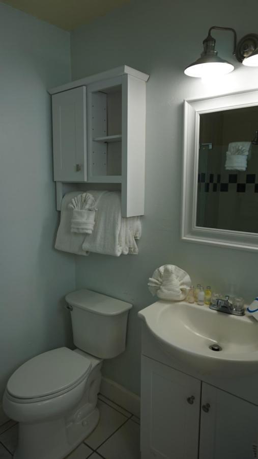 Lighthouse Resort: & 3* Fort Myers Beach