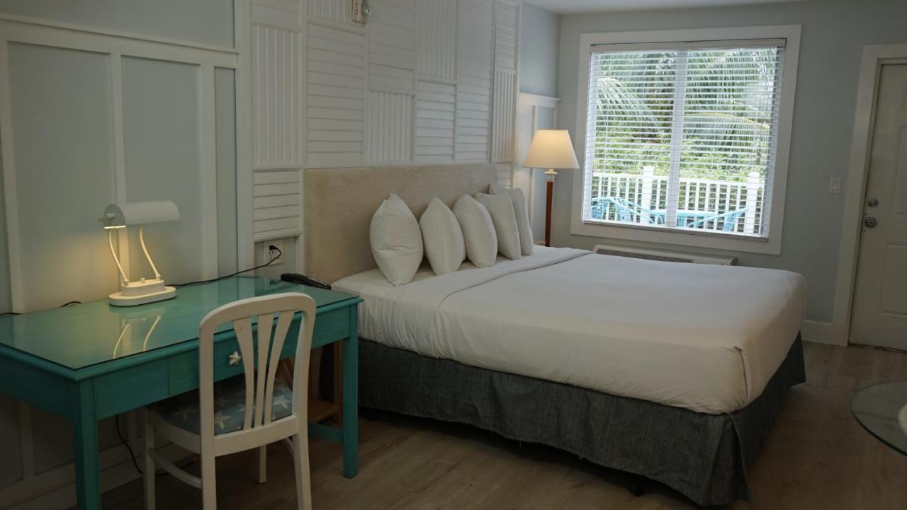 Lighthouse Resort: & Inn